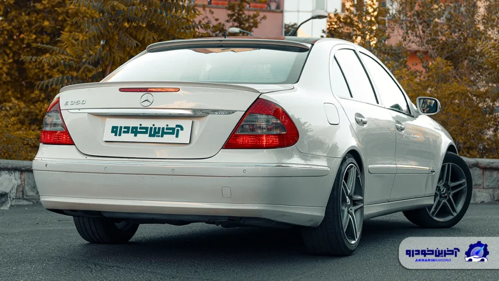 نمای عقب