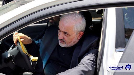 آبرو ریزی ایران خودرو مقابل وزیر صمت ؛ خودروی وزیرخراب شد!
