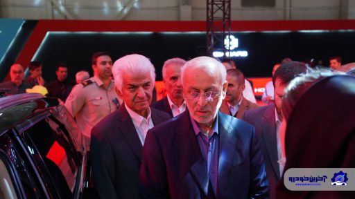 رئیس کمیسیون صنایع مجلس در حاشیه بازدید از غرفه گروه بهمن: عملکرد بهمن در داخلی‌سازی قابل قبول است