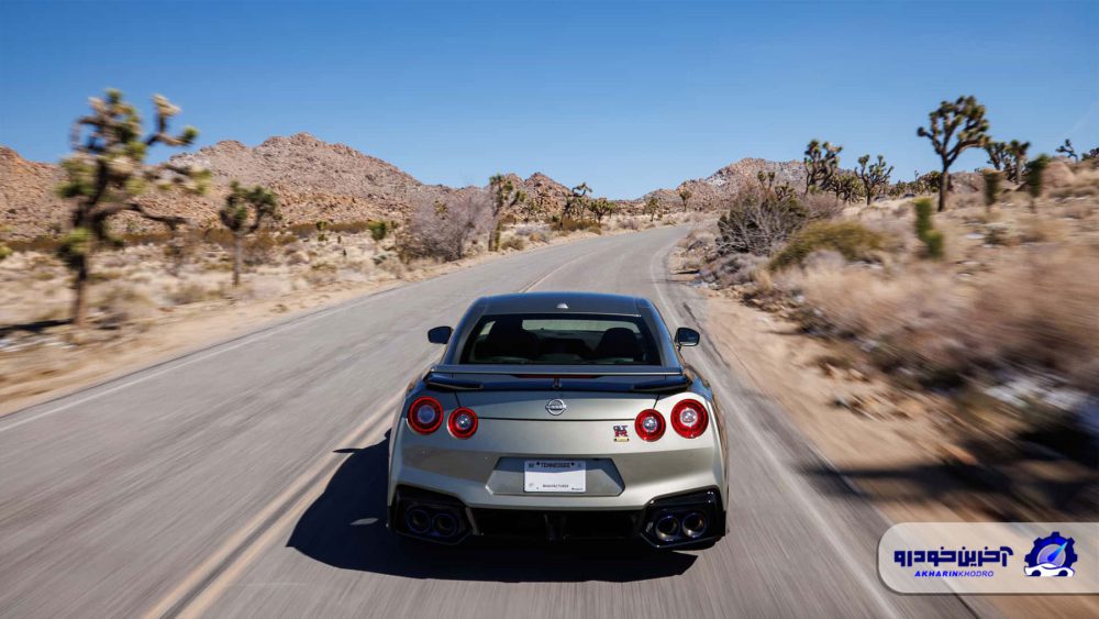 نیسان GT-R در جاده