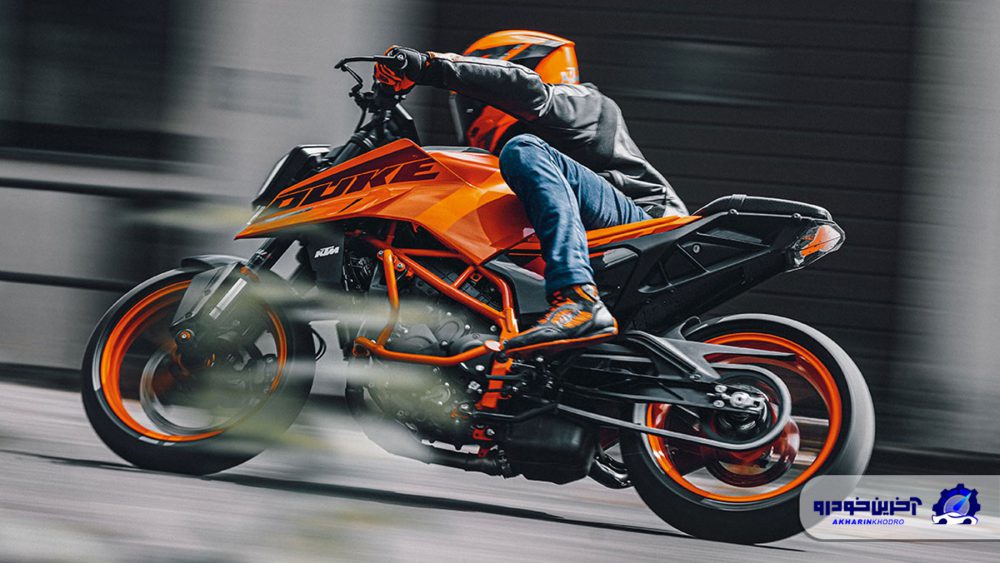 بررسی موتورسیکلت KTM 390 Duke مدل 2024