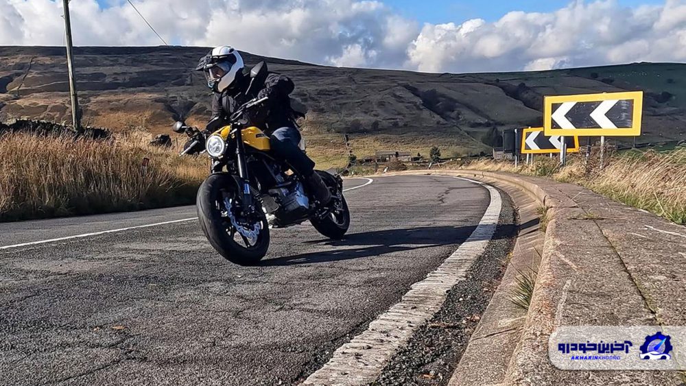 CCM Street Moto