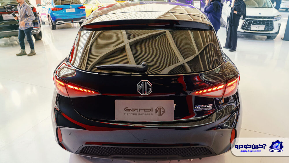 نمای پشت ام جی 3 HEV