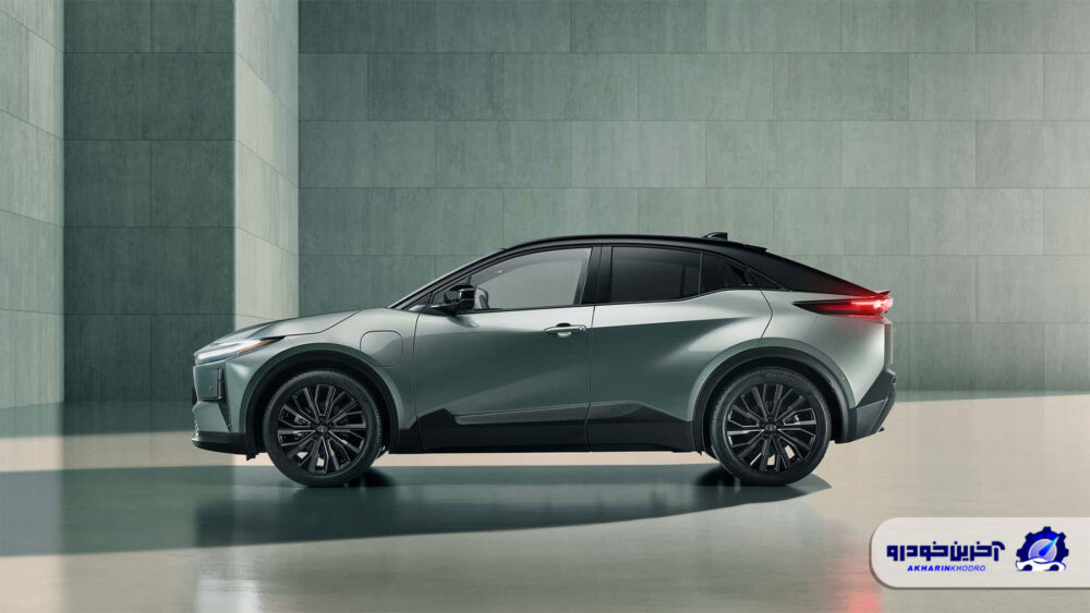 نمای جانبی تویوتا C-HR+