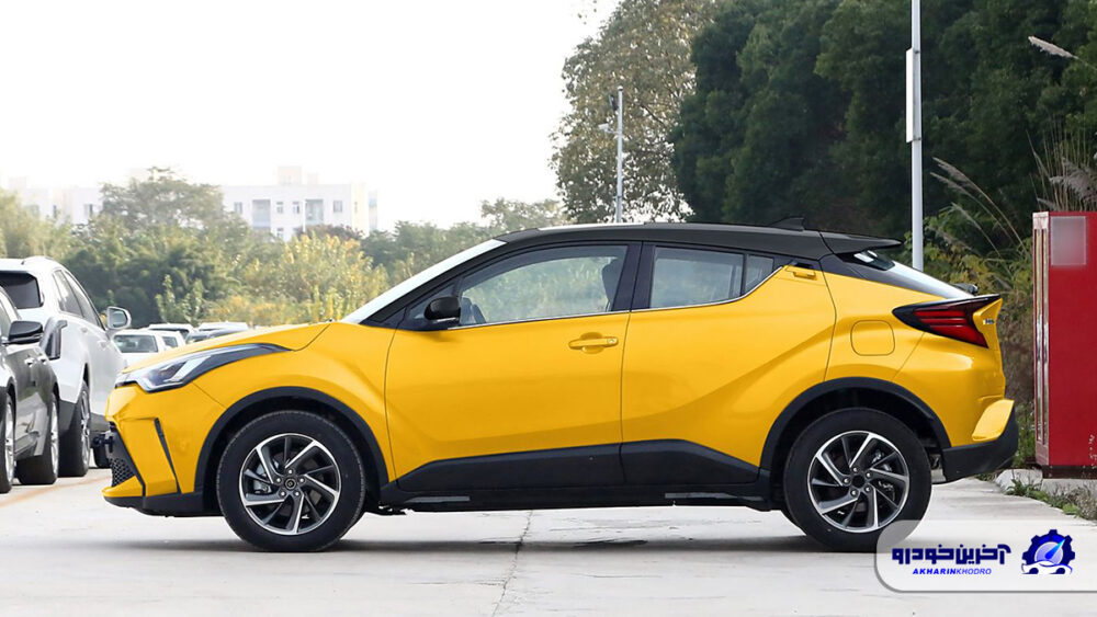 نمای جانبی تویوتا C-HR هایبرید