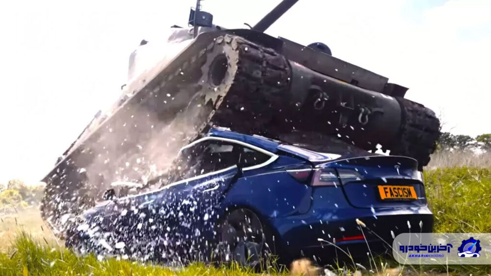 تسلا زیر تانک ؛ اعتراض عجیب کهنه سرباز ۹۸ ساله به مواضع سیاسی ایلان ماسک