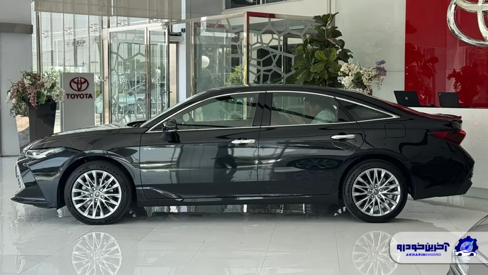 نگاهی به بزرگ ترین سدان وارداتی تویوتا ؛ آوالون چه مشخصاتی دارد؟