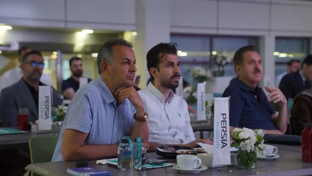 کلاس آموزشی خودروهای برقی BMW iX1 ویژه خریداران اولین بار توسط پرشیا خودرو برگزار شد