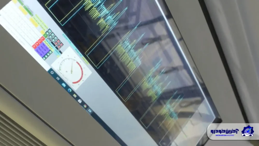 این بزرگراه در فرانسه خودروهای برقی را در حال حرکت شارژ میکند