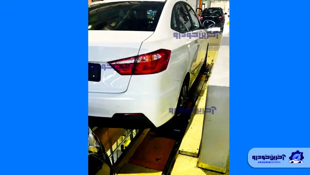 تولید اولین نمونه های محصول جدید ایران خودرو با لگوی جدید