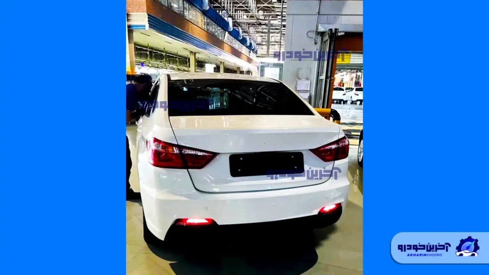 تولید اولین نمونه های محصول جدید ایران خودرو با لگوی جدید