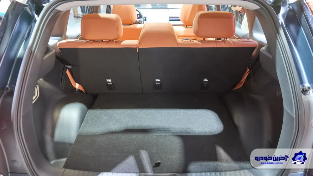 همکاری بزرگ جی ای سی (گک) و مگنا؛ کراس اوور چینی آیون V در کنار مرسدس بنز G کلاس مونتاژ می شود