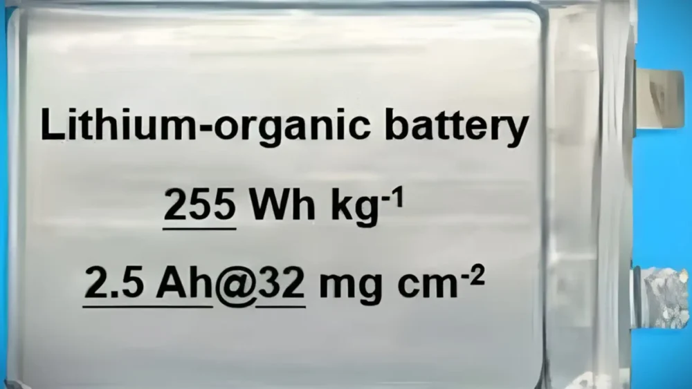 چینیها از پلاستیک باتری ساختند؛ خداحافظی خودروهای برقی با فلزات کمیاب و گران؟