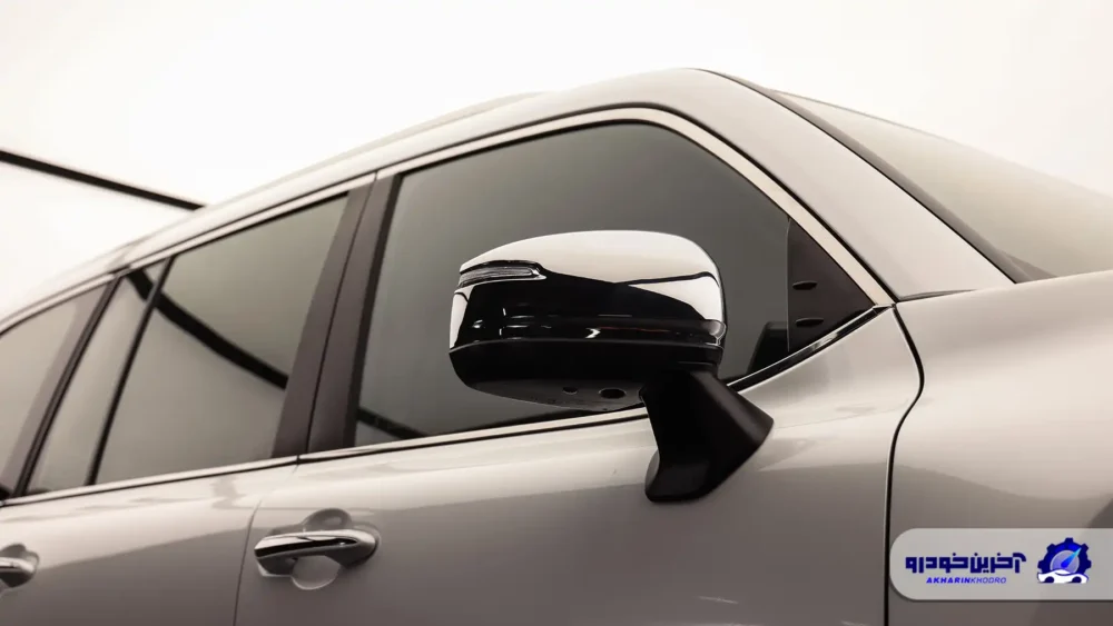 حضرت در لباس نو ؛ نگاهی به لندکروزر اتاق 300 فول با مدل 2025