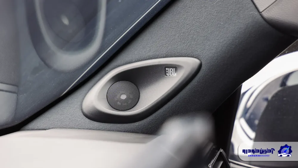 حضرت در لباس نو ؛ نگاهی به لندکروزر اتاق 300 فول با مدل 2025