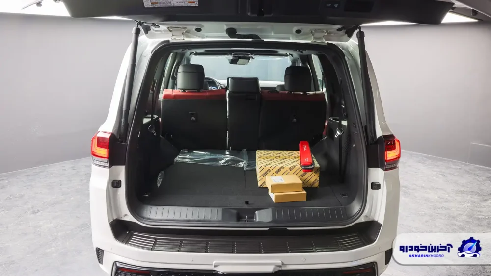 حضرت در لباس نو ؛ نگاهی به لندکروزر اتاق 300 فول با مدل 2025